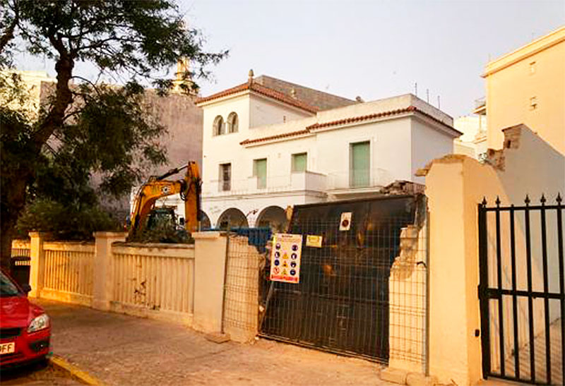 Demolición del chalet Cerón - Cádiz