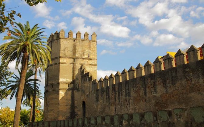 Muralla de La Macarena - Ronda Capuchinos - Sevilla Centro
